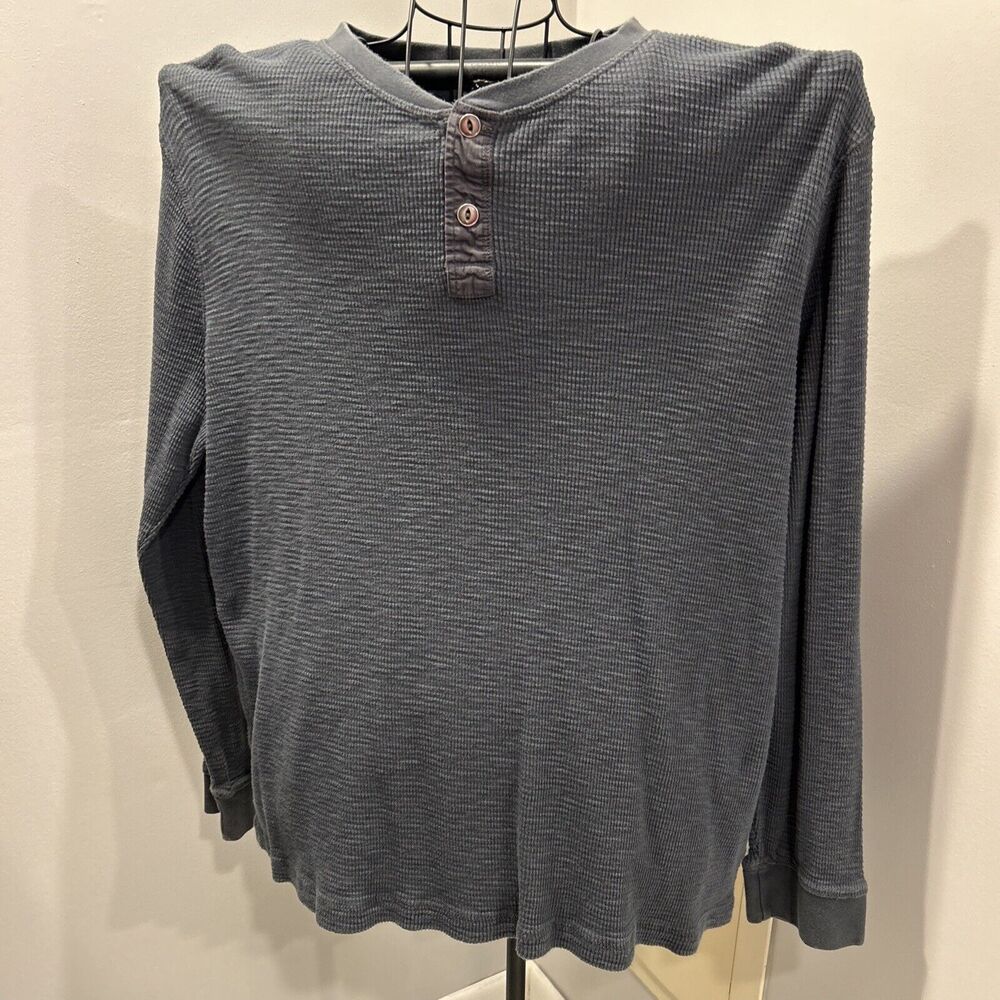 XL Sonoma long sleeve grey shirt waffle pattern